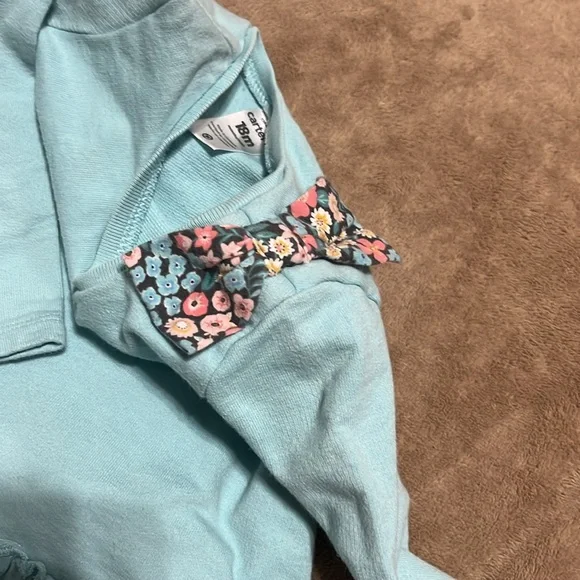 Carter’s 18M girls two piece set. - Picture 3 of 4